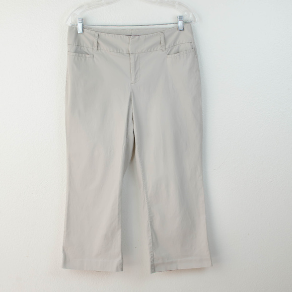 Daisy Fuentes | Khaki Capri Pants Size 4 - Picture 1 of 8